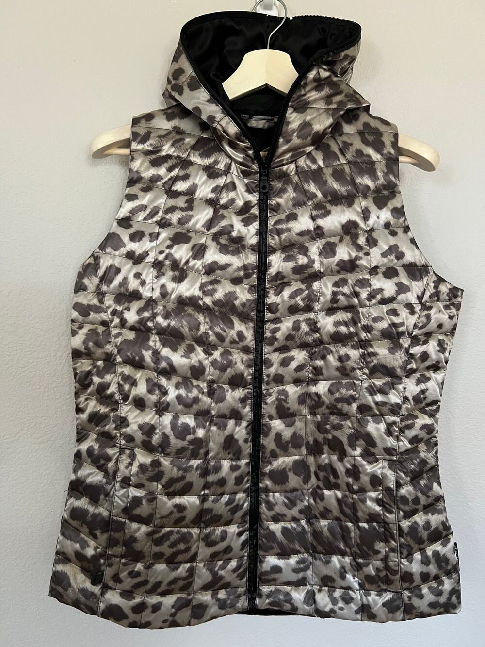 Obermeyer Hooded Winter Vest Jacket Brown Animal Print Women's XL